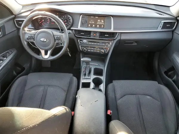 5XXGT4L35JG267413 2018 KIA OPTIMA - Image 8