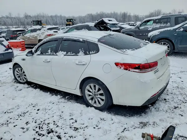 5XXGT4L35JG268657 2018 KIA OPTIMA - Image 2