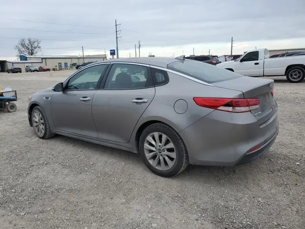 5XXGT4L35JG269128 2018 KIA OPTIMA - Image 2