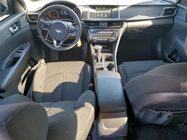 5XXGT4L35JG269453 2018 KIA OPTIMA - Image 8