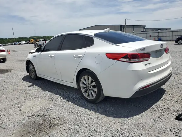 5XXGT4L35JG270764 2018 KIA OPTIMA - Image 2