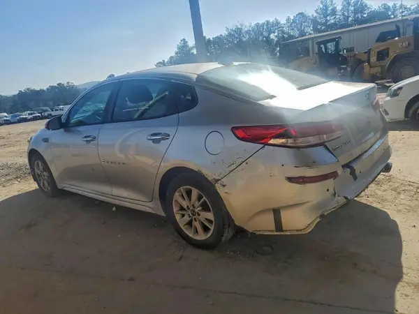 5XXGT4L35KG280776 2019 KIA OPTIMA - Image 2