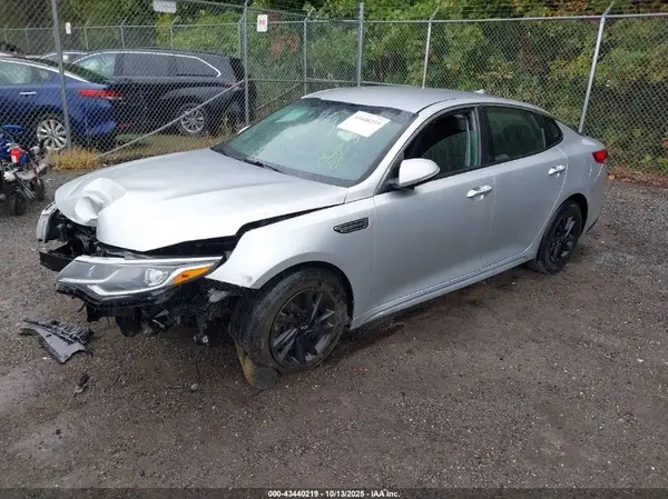 5XXGT4L35KG281751 2019 KIA OPTIMA - Image 2