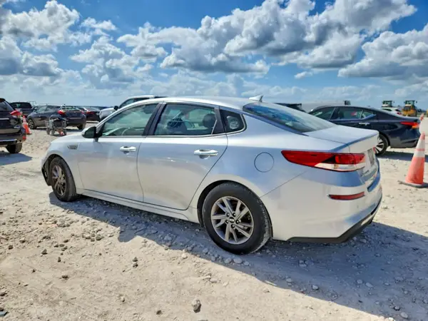 5XXGT4L35KG282091 2019 KIA OPTIMA - Image 2