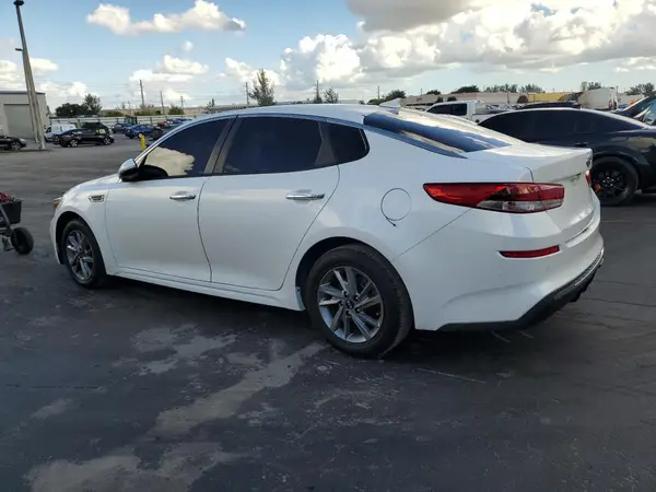 5XXGT4L35KG283046 2019 KIA OPTIMA - Image 2