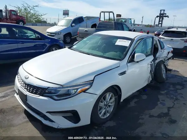 5XXGT4L35KG283192 2019 KIA OPTIMA - Image 2