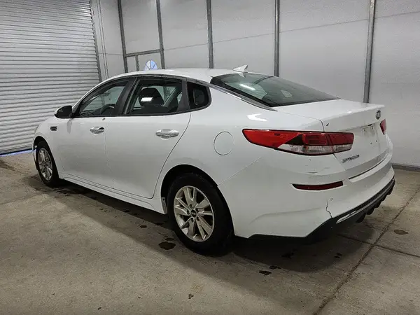5XXGT4L35KG284911 2019 KIA OPTIMA - Image 2