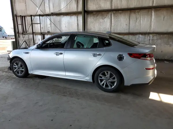 5XXGT4L35KG285055 2019 KIA OPTIMA - Image 2
