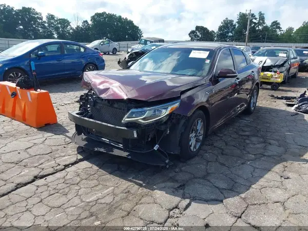 5XXGT4L35KG286285 2019 KIA OPTIMA - Image 2