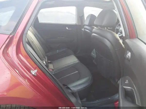 5XXGT4L35KG286318 2019 KIA OPTIMA - Image 8