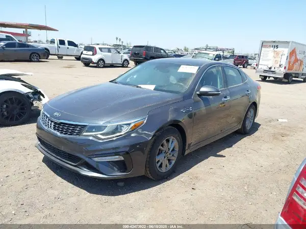 5XXGT4L35KG289400 2019 KIA OPTIMA - Image 2