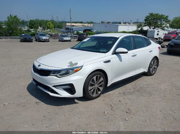 5XXGT4L35KG297478 2019 KIA OPTIMA - Image 2