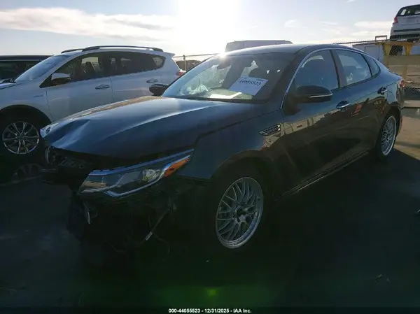 5XXGT4L35KG297867 2019 KIA OPTIMA - Image 2