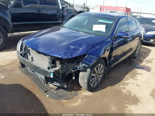 5XXGT4L35KG299277 2019 KIA OPTIMA - Image 2