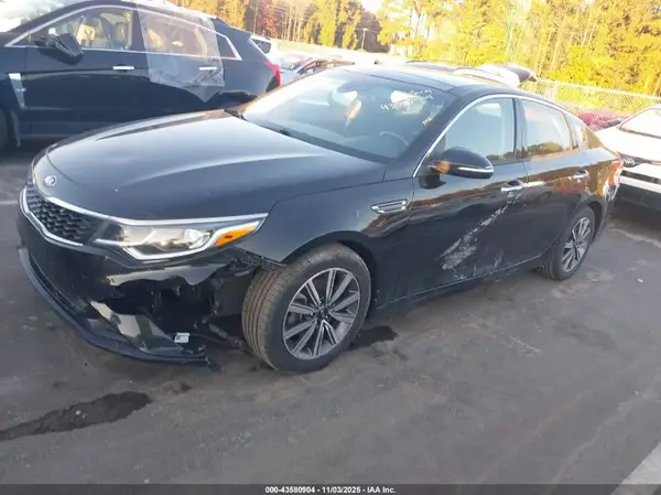 5XXGT4L35KG300105 2019 KIA OPTIMA - Image 2