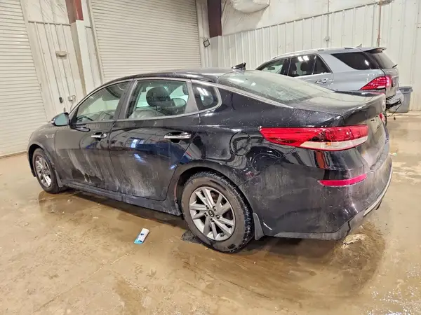 5XXGT4L35KG305028 2019 KIA OPTIMA - Image 2