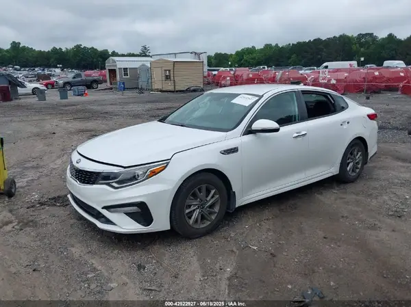 5XXGT4L35KG305384 2019 KIA OPTIMA - Image 2