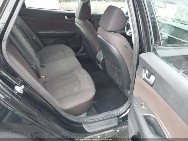 5XXGT4L35KG305451 2019 KIA OPTIMA - Image 8