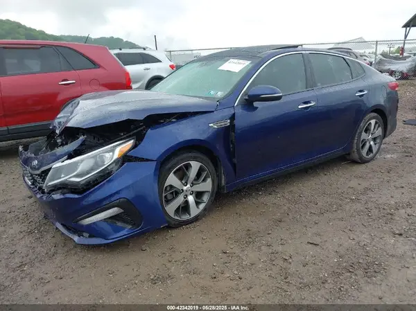 5XXGT4L35KG315042 2019 KIA OPTIMA - Image 2