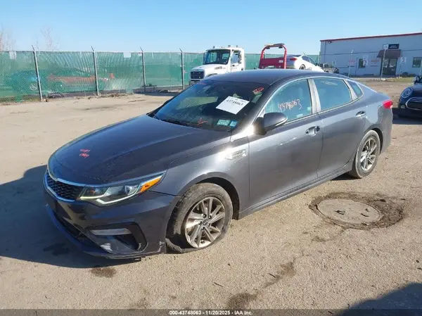 5XXGT4L35KG318247 2019 KIA OPTIMA - Image 2