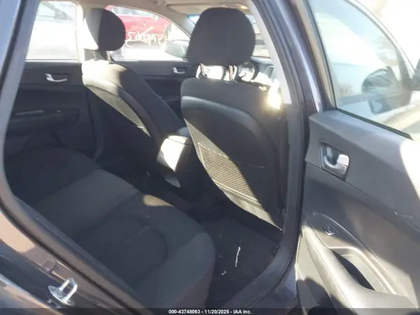 5XXGT4L35KG318247 2019 KIA OPTIMA - Image 8