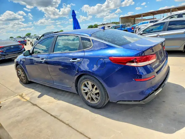 5XXGT4L35KG319379 2019 KIA OPTIMA - Image 2