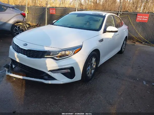 5XXGT4L35KG321035 2019 KIA OPTIMA - Image 2