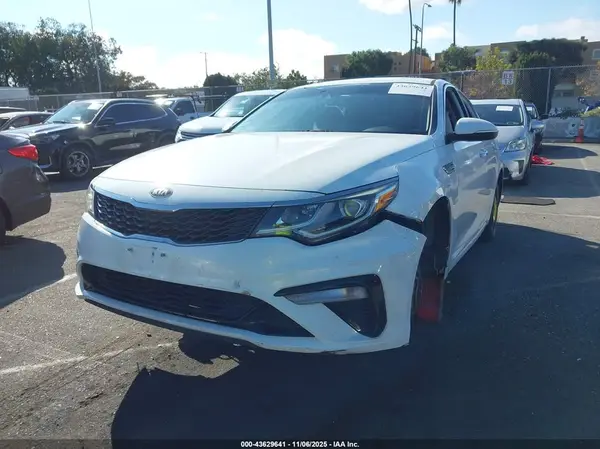 5XXGT4L35KG322721 2019 KIA OPTIMA - Image 2