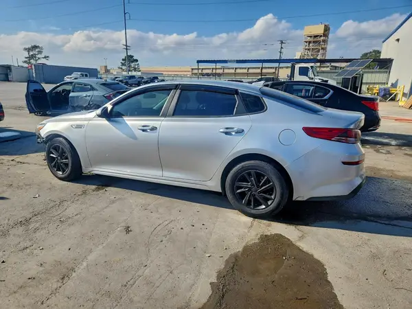 5XXGT4L35KG324016 2019 KIA OPTIMA - Image 2
