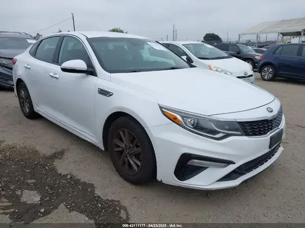 5XXGT4L35KG324274 2019 KIA OPTIMA - Image 1