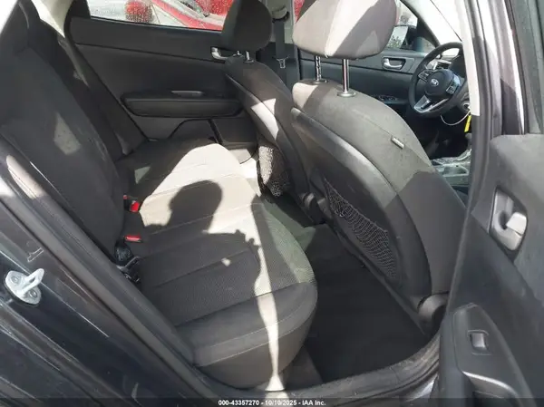 5XXGT4L35KG328504 2019 KIA OPTIMA - Image 8