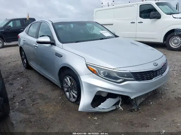 5XXGT4L35KG330365 2019 KIA OPTIMA - Image 1