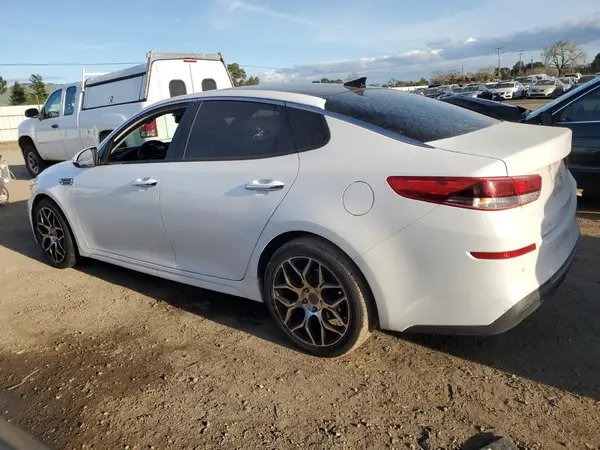 5XXGT4L35KG335470 2019 KIA OPTIMA - Image 2