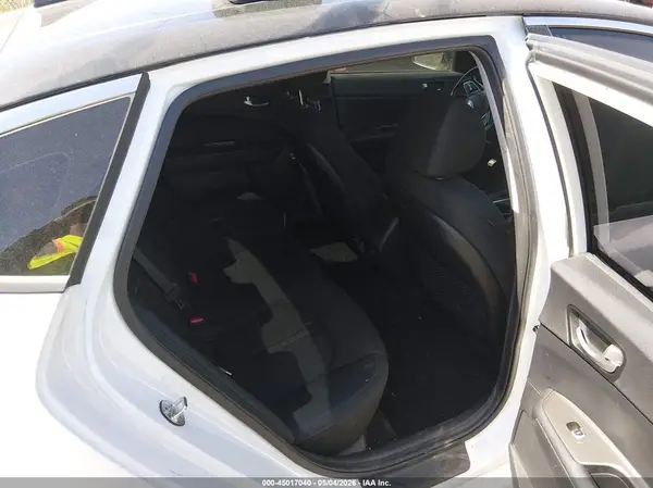 5XXGT4L35KG335890 2019 KIA OPTIMA - Image 8
