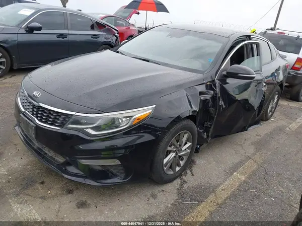 5XXGT4L35KG338983 2019 KIA OPTIMA - Image 2