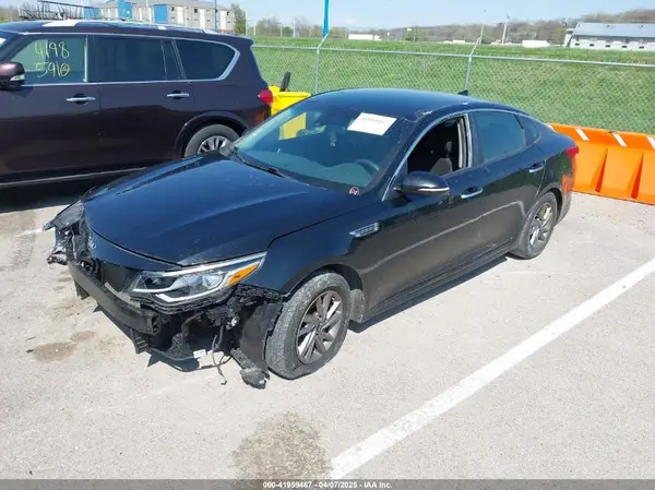 5XXGT4L35KG339681 2019 KIA OPTIMA - Image 2