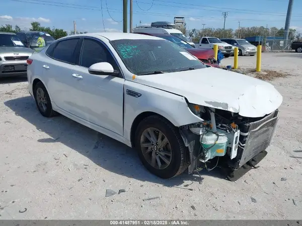 5XXGT4L35KG349076 2019 KIA OPTIMA - Image 1