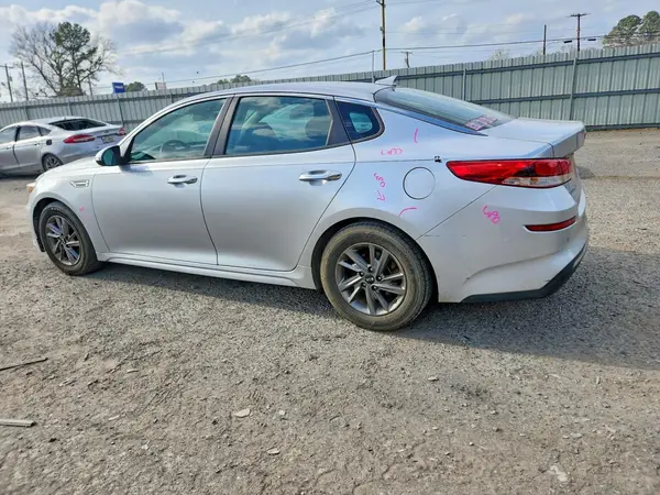 5XXGT4L35KG350079 2019 KIA OPTIMA - Image 2