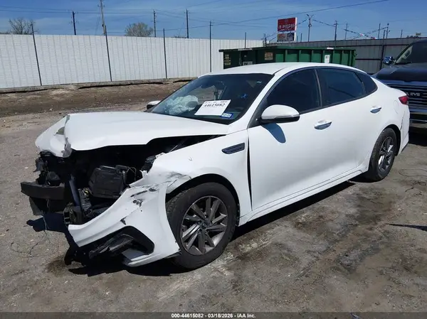 5XXGT4L35KG351118 2019 KIA OPTIMA - Image 2