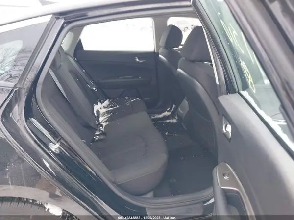 5XXGT4L35KG351510 2019 KIA OPTIMA - Image 8