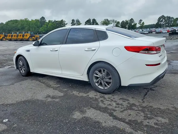 5XXGT4L35KG351586 2019 KIA OPTIMA - Image 2
