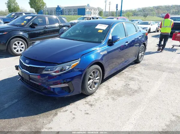 5XXGT4L35KG353256 2019 KIA OPTIMA - Image 2
