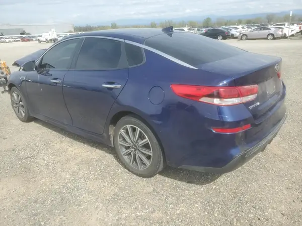 5XXGT4L35KG353807 2019 KIA OPTIMA - Image 2