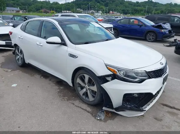 5XXGT4L35KG355427 2019 KIA OPTIMA - Image 1