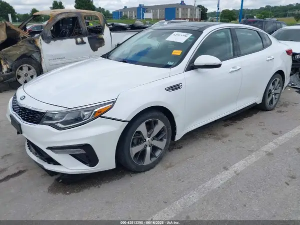 5XXGT4L35KG355427 2019 KIA OPTIMA - Image 2