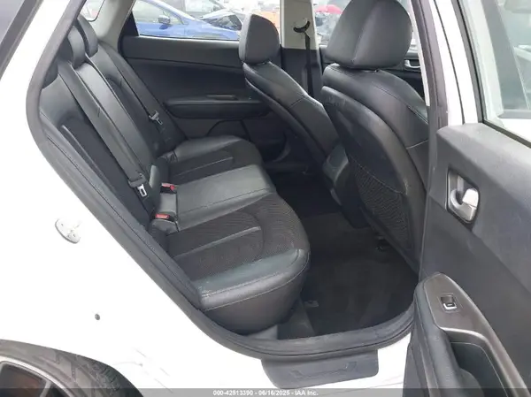 5XXGT4L35KG355427 2019 KIA OPTIMA - Image 8