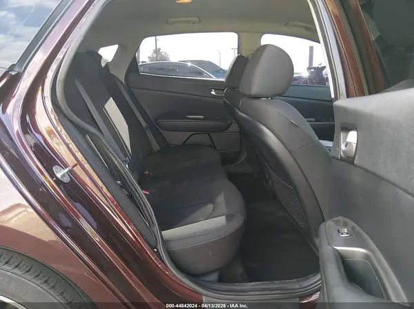 5XXGT4L35KG355640 2019 KIA OPTIMA - Image 8