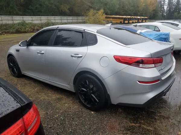 5XXGT4L35KG357002 2019 KIA OPTIMA - Image 2