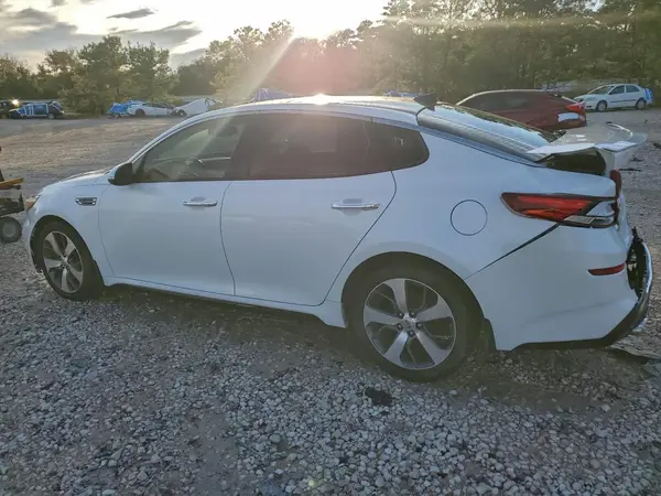 5XXGT4L35KG360904 2019 KIA OPTIMA - Image 2