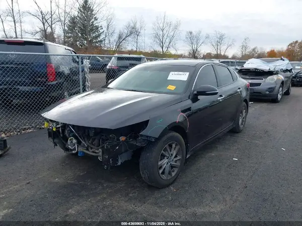 5XXGT4L35KG365357 2019 KIA OPTIMA - Image 2